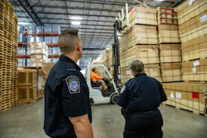 CBP_officers_600x400.jpg