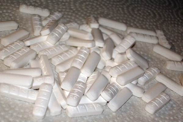 SecuringIndustry.com - Fake Xanax “easily” bought on Facebook in UK