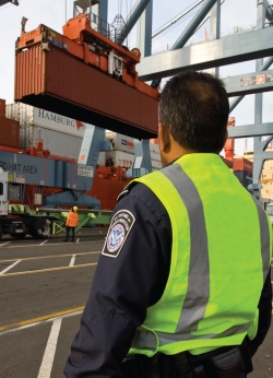 US customs at work US customs at work