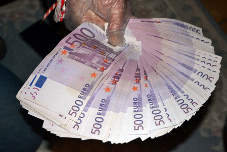 Counterfeit euros